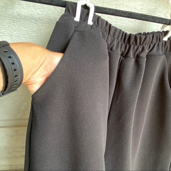 Super High Black Structured Culottes | Pockets - Picture 8 of 9